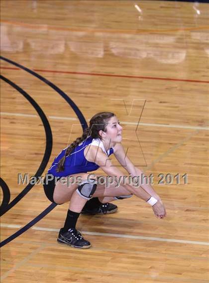 Thumbnail 2 in Frontier vs Webster Schroeder (NYSPHSAA Class AA Semifinal) photogallery.