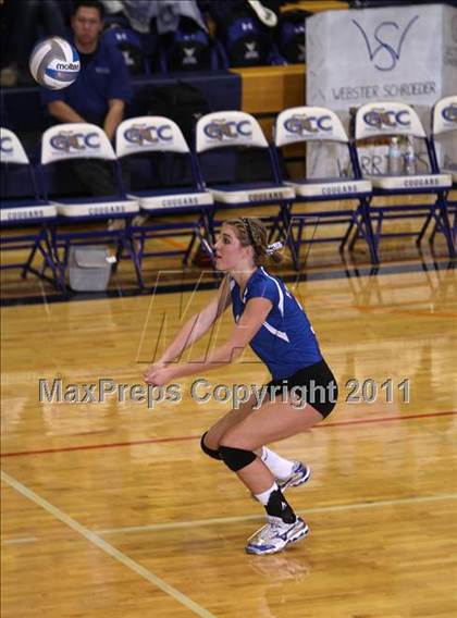 Thumbnail 3 in Frontier vs Webster Schroeder (NYSPHSAA Class AA Semifinal) photogallery.