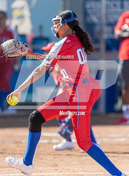 Thumbnail 3 in Mission vs Los Alamitos (Cypress Tournament) photogallery.