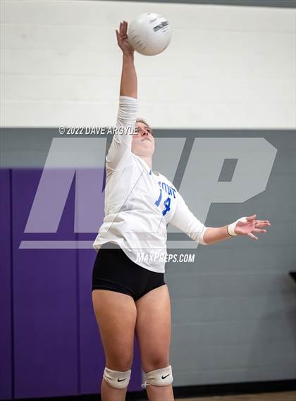 Thumbnail 3 in Fremont vs. Brighton (Rocky Mountain Champions Classic) photogallery.