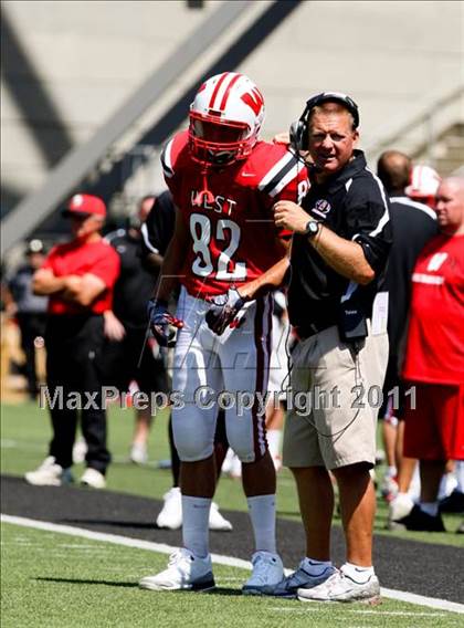 Thumbnail 1 in Lakota West vs. La Salle (Skyline Crosstown Showdown) photogallery.