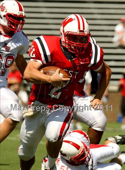 Thumbnail 3 in Lakota West vs. La Salle (Skyline Crosstown Showdown) photogallery.