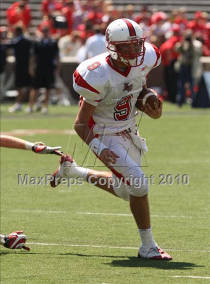 Thumbnail 1 in Lakota West vs. La Salle (Skyline Crosstown Showdown) photogallery.