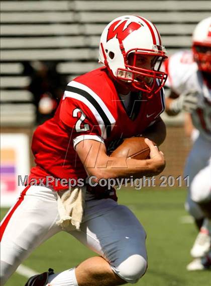 Thumbnail 2 in Lakota West vs. La Salle (Skyline Crosstown Showdown) photogallery.