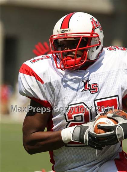 Thumbnail 1 in Lakota West vs. La Salle (Skyline Crosstown Showdown) photogallery.