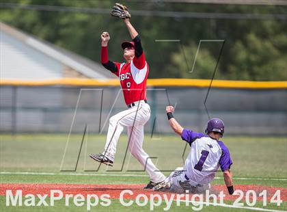 Thumbnail 1 in Hallsville vs. Mansfield Legacy (UIL 4A Regional Final Playoff) photogallery.
