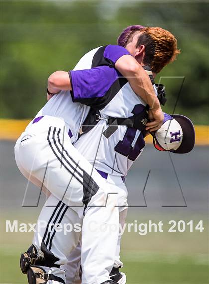 Thumbnail 3 in Hallsville vs. Mansfield Legacy (UIL 4A Regional Final Playoff) photogallery.