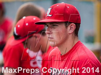 Thumbnail 2 in Hallsville vs. Mansfield Legacy (UIL 4A Regional Final Playoff) photogallery.