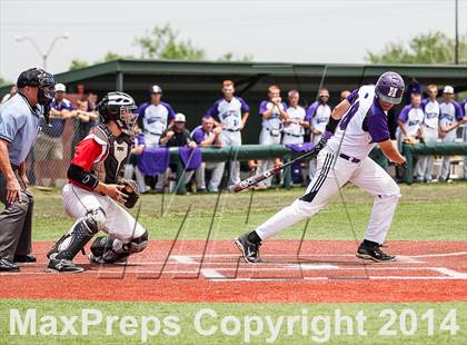 Thumbnail 3 in Hallsville vs. Mansfield Legacy (UIL 4A Regional Final Playoff) photogallery.