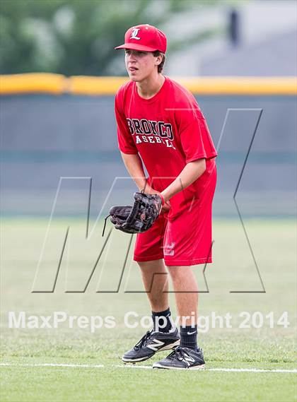 Thumbnail 3 in Hallsville vs. Mansfield Legacy (UIL 4A Regional Final Playoff) photogallery.