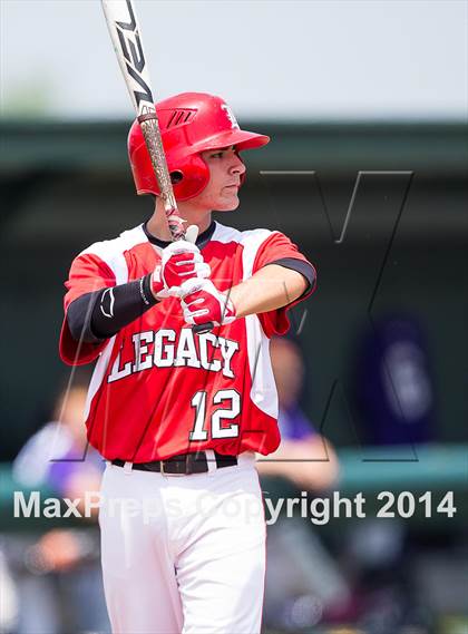 Thumbnail 2 in Hallsville vs. Mansfield Legacy (UIL 4A Regional Final Playoff) photogallery.
