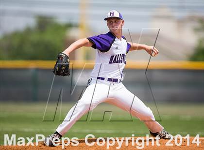 Thumbnail 1 in Hallsville vs. Mansfield Legacy (UIL 4A Regional Final Playoff) photogallery.