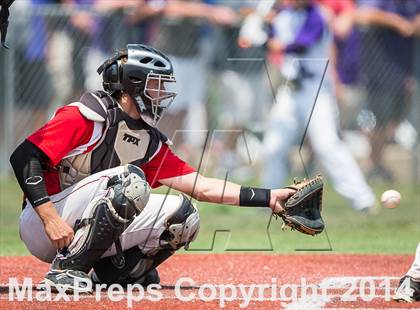 Thumbnail 1 in Hallsville vs. Mansfield Legacy (UIL 4A Regional Final Playoff) photogallery.