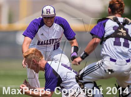 Thumbnail 1 in Hallsville vs. Mansfield Legacy (UIL 4A Regional Final Playoff) photogallery.