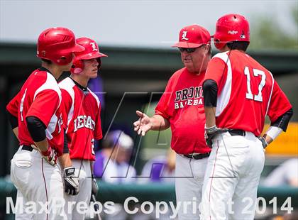 Thumbnail 2 in Hallsville vs. Mansfield Legacy (UIL 4A Regional Final Playoff) photogallery.