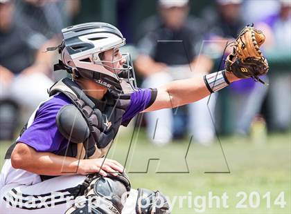 Thumbnail 2 in Hallsville vs. Mansfield Legacy (UIL 4A Regional Final Playoff) photogallery.