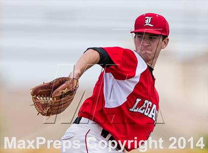 Thumbnail 3 in Hallsville vs. Mansfield Legacy (UIL 4A Regional Final Playoff) photogallery.