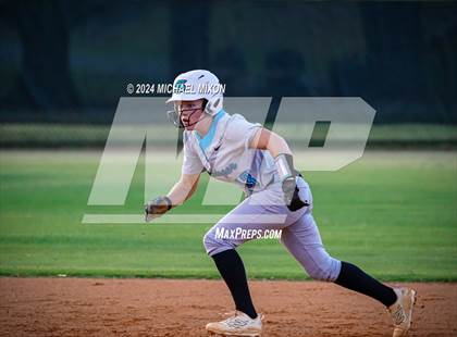 Thumbnail 2 in Seckinger vs. Ringgold photogallery.