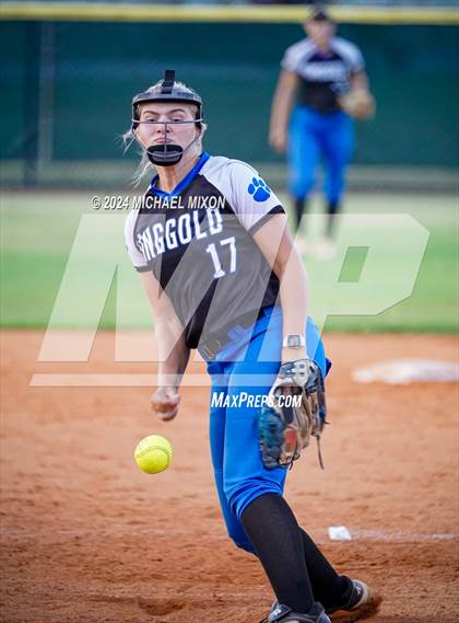 Thumbnail 1 in Seckinger vs. Ringgold photogallery.