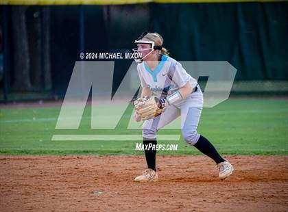 Thumbnail 2 in Seckinger vs. Ringgold photogallery.