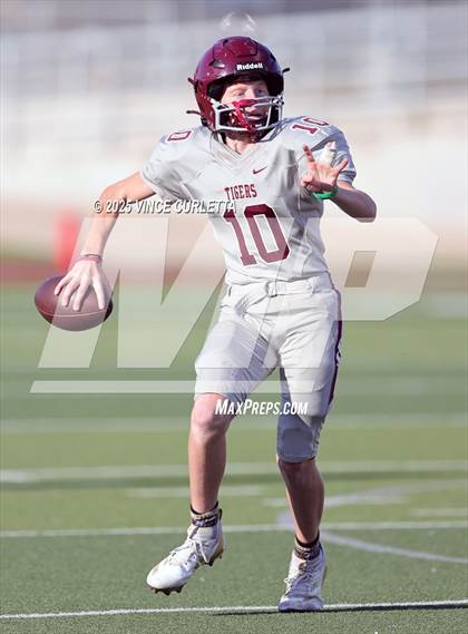 Thumbnail 2 in Harker Heights @ Dripping Springs (Freshman Gray) photogallery.