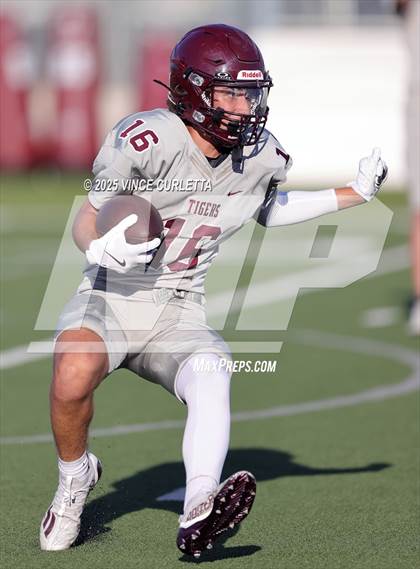 Thumbnail 2 in Harker Heights @ Dripping Springs (Freshman Gray) photogallery.
