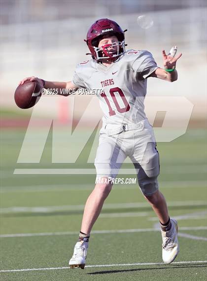 Thumbnail 3 in Harker Heights @ Dripping Springs (Freshman Gray) photogallery.