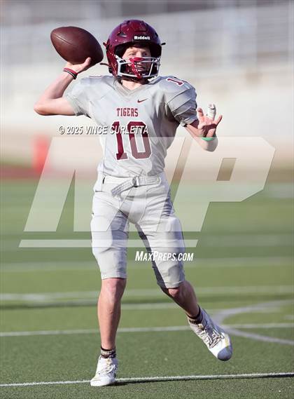 Thumbnail 2 in Harker Heights @ Dripping Springs (Freshman Gray) photogallery.