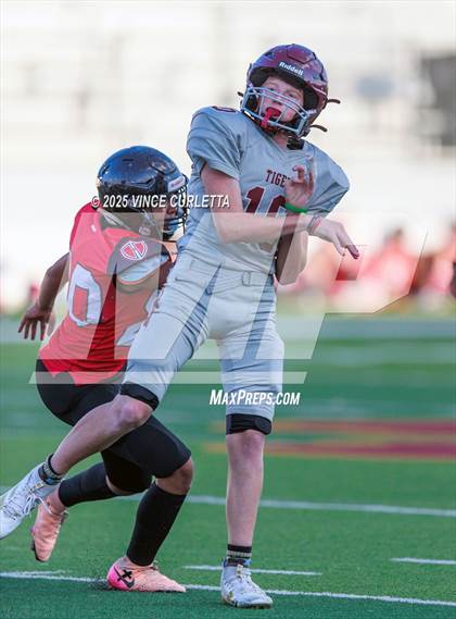 Thumbnail 1 in Harker Heights @ Dripping Springs (Freshman Gray) photogallery.