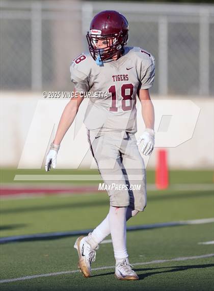 Thumbnail 2 in Harker Heights @ Dripping Springs (Freshman Gray) photogallery.