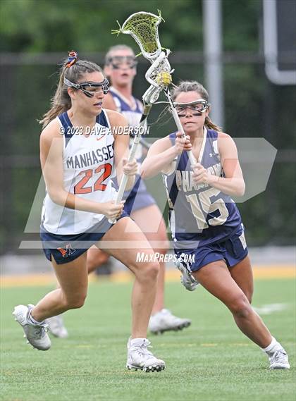 Thumbnail 3 in Bayport-Blue Point vs. Manhasset (Class C Long Island Final) photogallery.