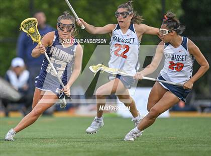 Thumbnail 1 in Bayport-Blue Point vs. Manhasset (Class C Long Island Final) photogallery.