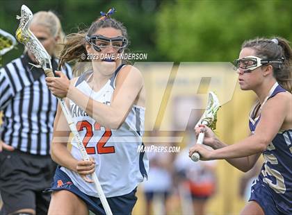Thumbnail 3 in Bayport-Blue Point vs. Manhasset (Class C Long Island Final) photogallery.