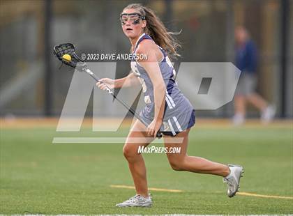 Thumbnail 1 in Bayport-Blue Point vs. Manhasset (Class C Long Island Final) photogallery.