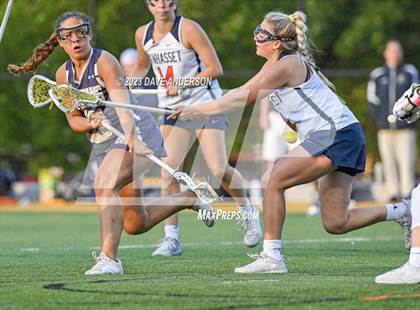 Thumbnail 3 in Bayport-Blue Point vs. Manhasset (Class C Long Island Final) photogallery.
