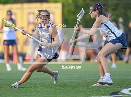 Thumbnail 2 in Bayport-Blue Point vs. Manhasset (Class C Long Island Final) photogallery.