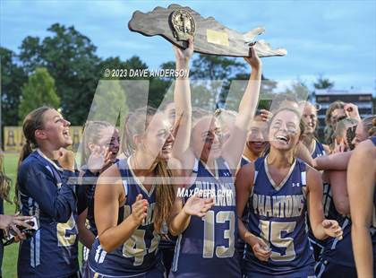 Thumbnail 3 in Bayport-Blue Point vs. Manhasset (Class C Long Island Final) photogallery.