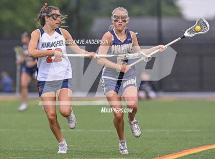 Thumbnail 3 in Bayport-Blue Point vs. Manhasset (Class C Long Island Final) photogallery.