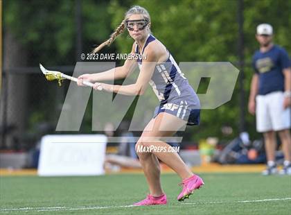 Thumbnail 3 in Bayport-Blue Point vs. Manhasset (Class C Long Island Final) photogallery.