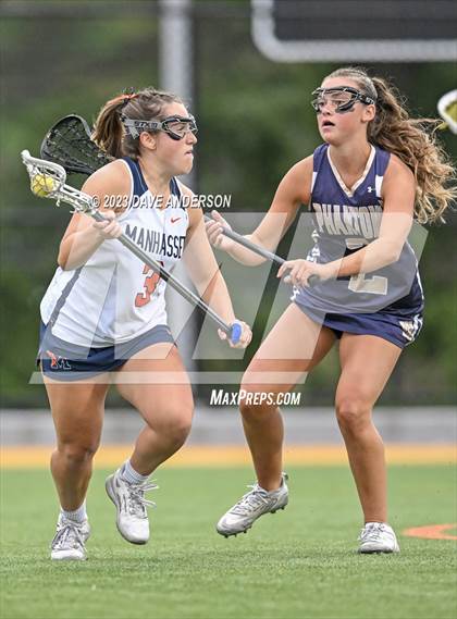 Thumbnail 1 in Bayport-Blue Point vs. Manhasset (Class C Long Island Final) photogallery.