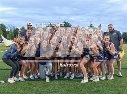 Thumbnail 2 in Bayport-Blue Point vs. Manhasset (Class C Long Island Final) photogallery.