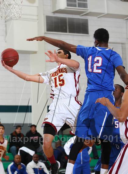 Thumbnail 2 in Serra vs. Cantwell-Sacred Heart photogallery.