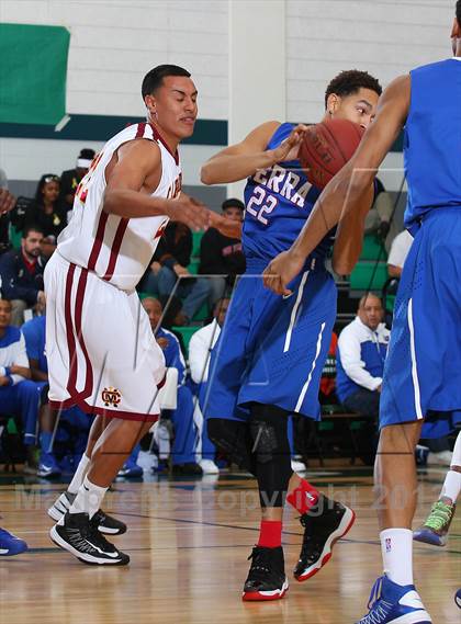 Thumbnail 1 in Serra vs. Cantwell-Sacred Heart photogallery.