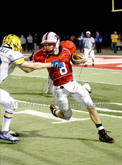 Thumbnail 3 in Archbishop Moeller @ Colerain photogallery.