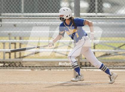 Thumbnail 3 in Charter Oak @ San Dimas photogallery.