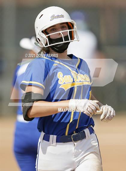 Thumbnail 3 in Charter Oak @ San Dimas photogallery.