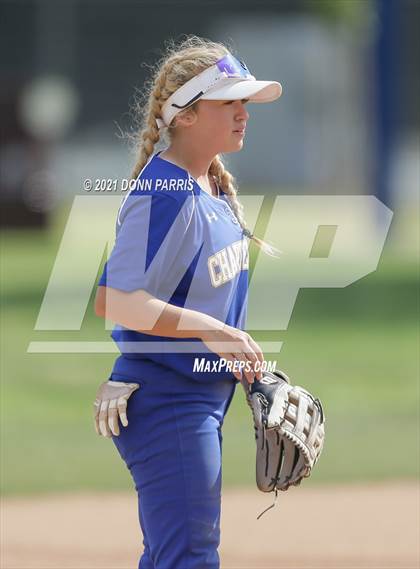 Thumbnail 1 in Charter Oak @ San Dimas photogallery.