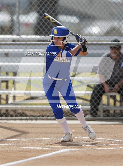 Thumbnail 3 in Charter Oak @ San Dimas photogallery.