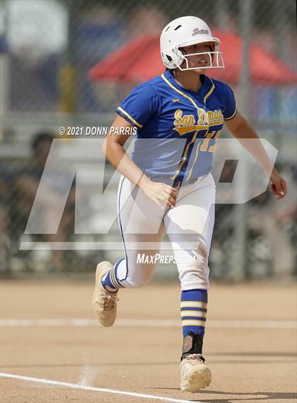 Thumbnail 2 in Charter Oak @ San Dimas photogallery.