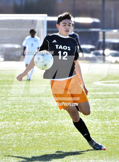Thumbnail 2 in Taos vs. Highland photogallery.